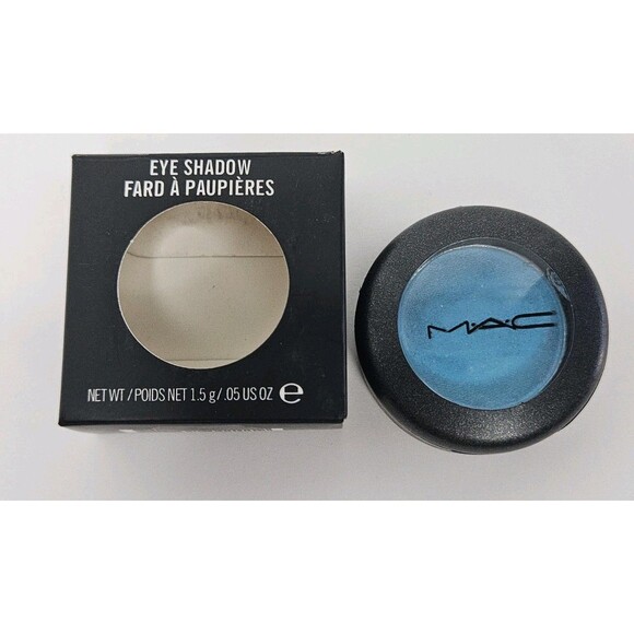 MAC Powder Single Eye Shadow ~ Strike Apose ~ NEW IN BOX 0.05oz/1.5g - Picture 3 of 7